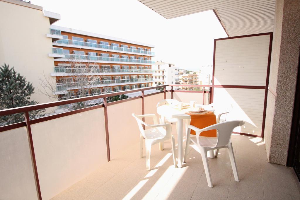 Mariposa 1023 Iberplaya Apartman Salou Kültér fotó